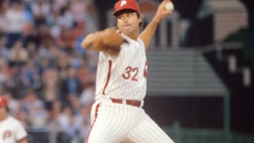 Steve “Lefty” Carlton works with Quakertown pitchers