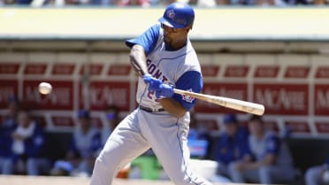 Carlos Delgado, slugger and secret volleyball star