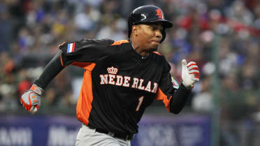 Xander Bogaerts crushes a home run to left to give the Netherlands