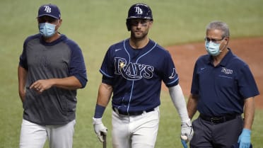 Kevin Kiermaier leaves game with neck spasms, expects to be ready for  Tuesday