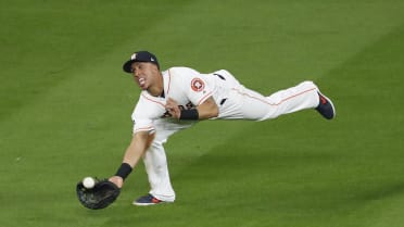 Michael Brantley makes age-defying catch in ALCS Game 3