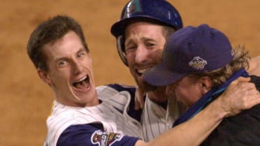 Arizona Diamondbacks on X: #TBT to Craig Counsell's dramatic homer in Game  3 of the 2001 NLDS. The #Dbacks visit St. Louis again this weekend.   / X