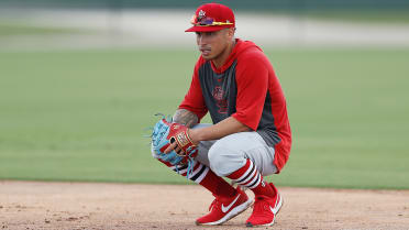 Kolten Wong has new patch, colors on Gold Glove