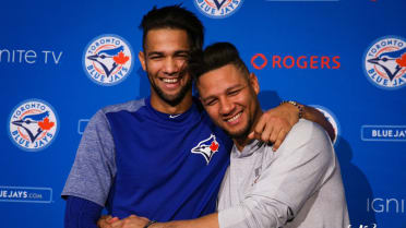 Nola, Gurriel siblings head famous MLB brother duos in 2022 – NBC Sports  Philadelphia