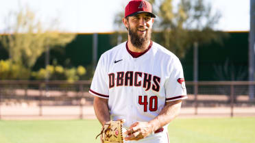 San Francisco Giants starting pitcher Madison Bumgarner throws to the San  Diego Padres during the second inning of a spring training baseball game  Sunday, March 18, 2012 in Scottsdale, Ariz. (AP Photo/Marcio