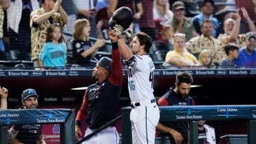 Mike Trout congratulates D-backs' Buddy Kennedy for AFL award