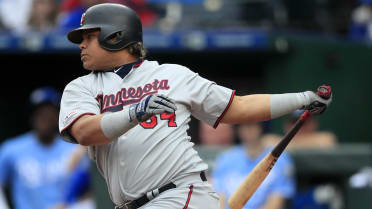 Versatile Willians Astudillo could land roster spot with Marlins