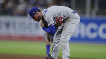 Dodgers slugger Bellinger homers but gets ruled out for baserunning error