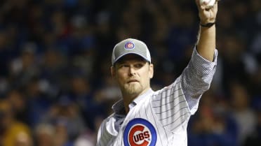 Cubs, celebrities pitch in at 8th Winter Warm-Up - City