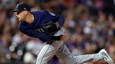 Blue Jays starter Kevin Gausman pulled from second inning with injured  ankle – Winnipeg Free Press