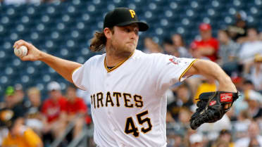 Pirates' Gerrit Cole, Francisco Cervelli leave game with injuries