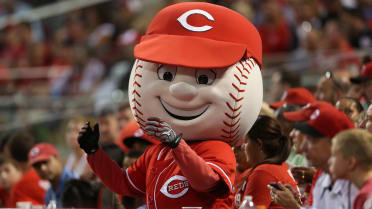 File:Cincinnati Reds Mascots.jpg - Wikipedia