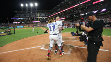 Home Run Derby: Vlad Guerrero Jr. tops Joc Pederson 40-39 in epic  semifinal: See highlights 