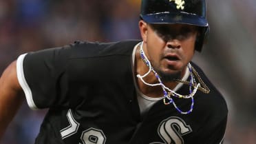 Has José Abreu TURNED IT AROUND at the EXACT Right Time??