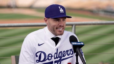 Freddie Freeman Finalizes LA Dodgers 6-Year Contract  Matt Olson News😲 # dodgers #braves #mlb 