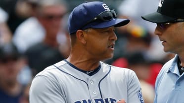 Dodgers introduce Dave Roberts as new manager, Aviators/Baseball