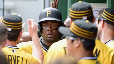 Former Jesuit star Josh Bell expected to make Major League debut tonight  with Pirates