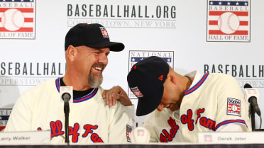 Larry Walker Knocks It Out Of The Park With SpongeBob Shirt - CBS