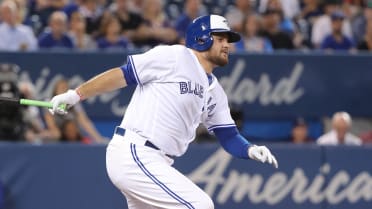 Blue Jays' rookie Tellez sets record on emotional evening