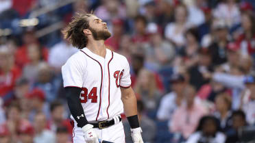 WOAH Bryce Harper Shaves His Beard, See The Picture
