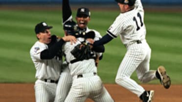 Yankees repeat as champions! The 1999 World Series brought many dramatic  moments! 