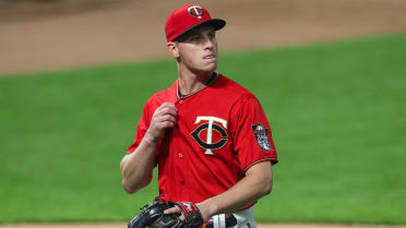 C.J. Cron lands on Twins' injured list; two pitchers called up – Twin Cities