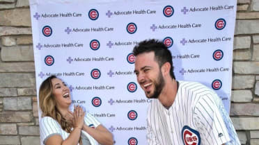 WATCH: Cubs fan's sweet marriage proposal to Kris Bryant - ABC7