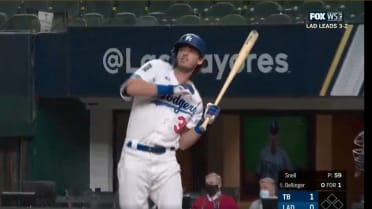 Cody Bellinger swung his bat at a wasp in the World Series