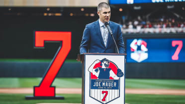 Watch: Best moments from Joe Mauer's jersey retirement ceremony