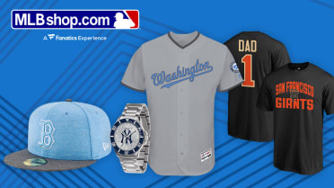 Cubs wear blue Father's Day gear for charity