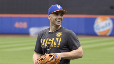 David Wright leads this Cover Athlete Team Build! 