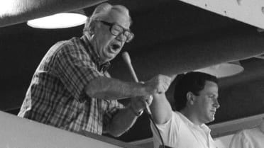 Remembering the Funeral of Legendary Cubs Announcer Harry Caray