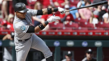 Mets Rumors: Offseason interest in Marlins J.T. Realmuto, Starlin Castro