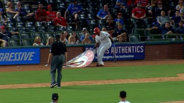 Adrian Beltre puttin' up those antlers (: - Rangers