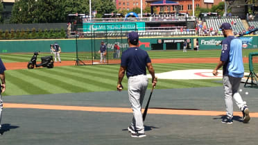 VIDEO: Rays manager Kevin Cash escalates prank war with Terry Francona, and  it involves his famous scooter