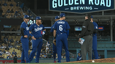 Umpires don't let Los Angeles Dodgers use a position player to pitch — but  manager said he didn't know the rule – The Virginian-Pilot