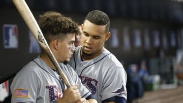 Former Brewer Carlos Gomez bringing trademarked swagger to Rays