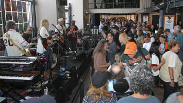 OAK@SF: Balldudes celebrate Grateful Dead Night 