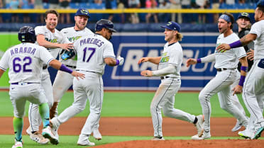 Isaac Paredes' Heroics Give Tampa Bay Rays Another Walk-Off Win Over the  Pittsburgh Pirates - Sports Illustrated Tampa Bay Rays Scoop News, Analysis  and More