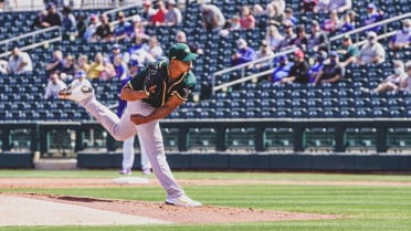 Sean Manaea continues to develop his slider in second spring start – East  Bay Times