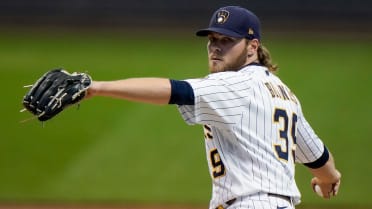 Burnes, Braun help Brewers to 5-0 win over the Royals