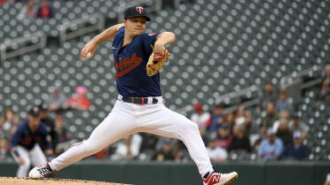 Sonny Gray tough on Royals with seven scoreless innings