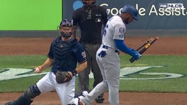 Frustrated Reds star Yasiel Puig breaks bat over his thigh 'like a No. 2  pencil' after striking out