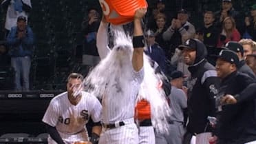 Chicago White Sox Keep It Fun Gatorade Shower Yolmer Sanchez #5 T Shirt XL.  D6