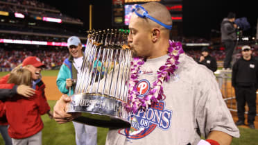 Watch: Shane Victorino suits up for Savannah Bananas, gets walk