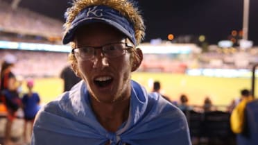 White Sox superfan attends most consecutive home games