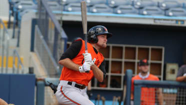 Colton Cowser hits an RBI single, 05/13/2023