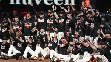 Playoff Guide to the 2021 Giants, the Oldest and Best Team in