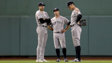 Yankees' Brett Gardner needed stitches after splitting open his