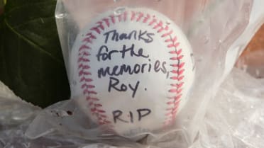 Roy Halladay autopsy: Traces of morphine in system at time of crash